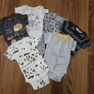 Gerber onsies Newborn